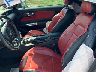 2017 Ford Mustang GT Premium - Interior Front Seat Image
